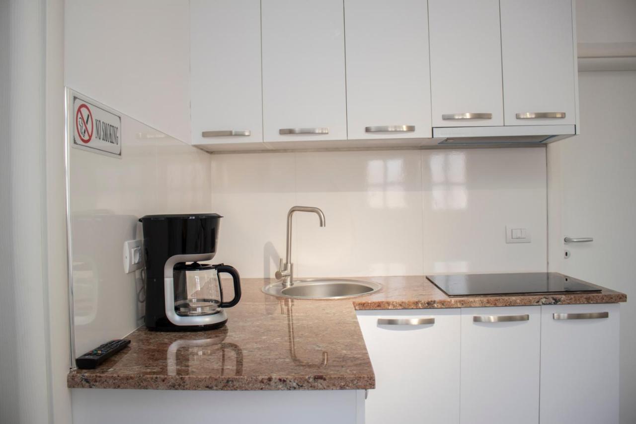 Vila Shehaj Luxury Apartment Vlore Exterior photo